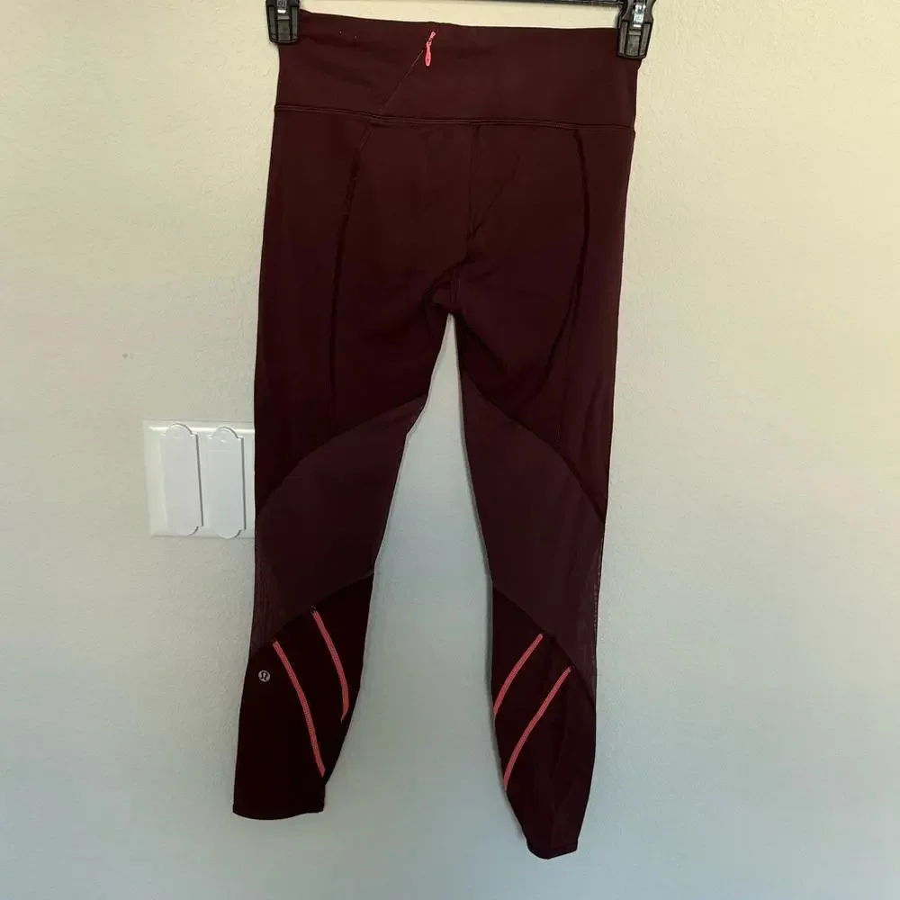 Lululemon All Meshed Up 7/8 Tight Legging Bordeaux Drama / Flash Light Size 4